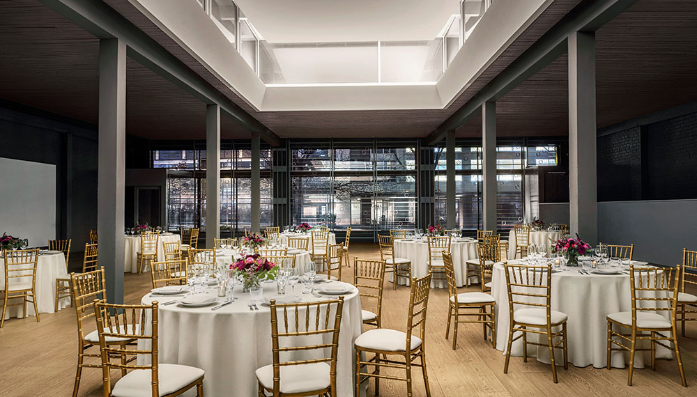 Glass House with event rounds